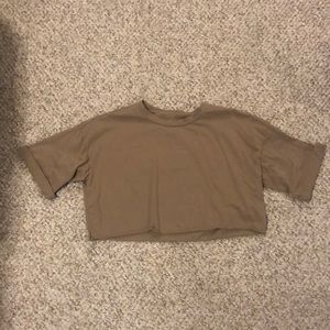 Balance athletica cropped coyote t-shirt